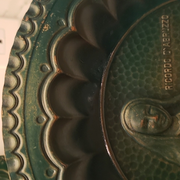 VINTAGE Set of 3 Pewter Hanging Decorative Plates Green Gold 'Ricordo D'Abruzzo' - Picture 11 of 11